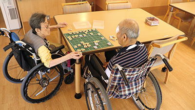 ゆーとぴあ高根　入居者団らん